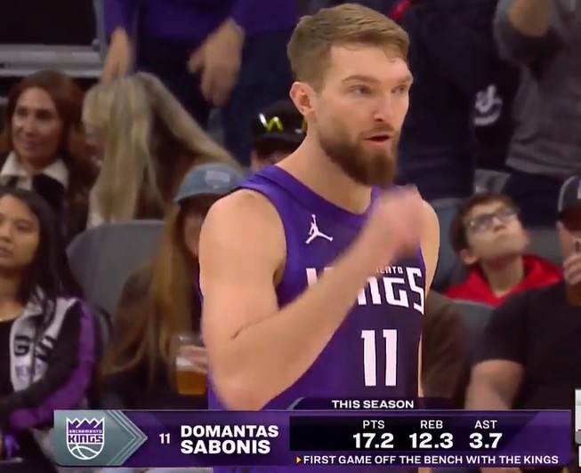 九游娱乐网页版赔率高-欢迎回来!小萨复出&国王生涯首次替补登场 全场观众欢呼鼓掌!