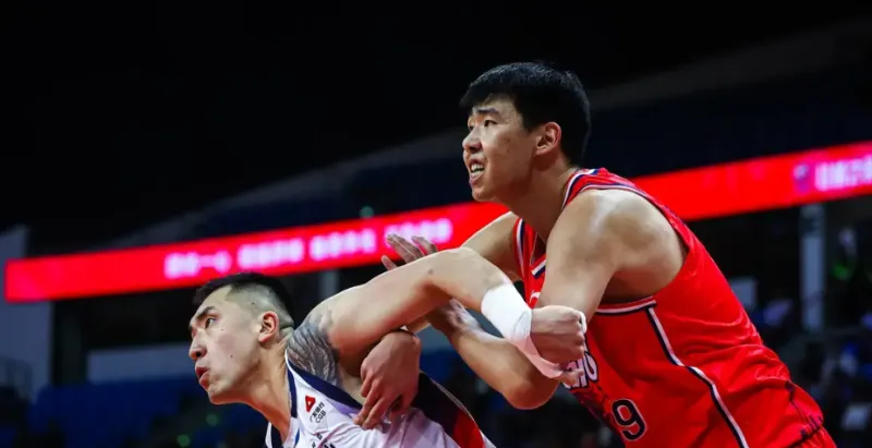 九游官网-媒体人：徐昕今晚威风八面，确实是全明星中锋的水准